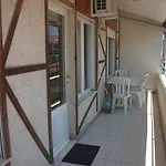 Lejlighedshotel Delphin Side