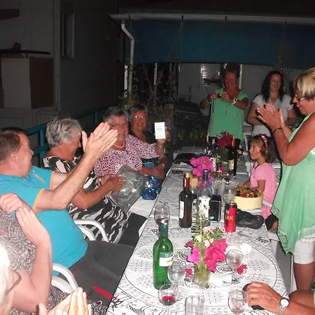 Апарт-готель Delphin Сіде