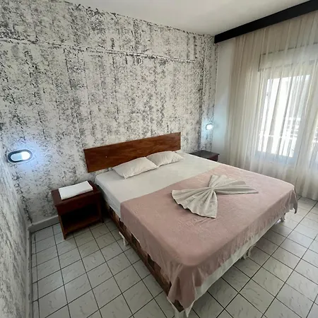 Delphin Апарт-готель 3*