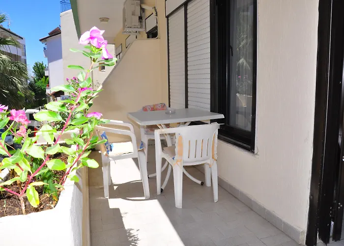 Delphin Aparthotel 3*