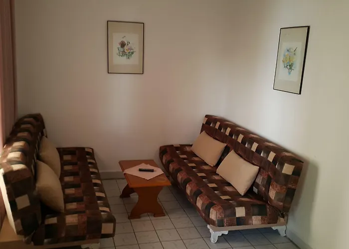 Delphin Apart-hotel 3*