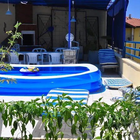 מלון דירות Delphin 2*