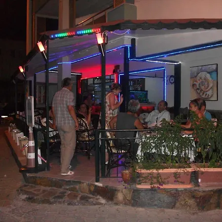 Delphin מלון דירות