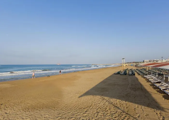 מלון דירות Delphin 3*